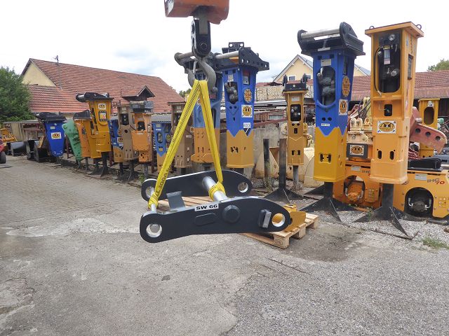 SW-Adapter für Kreuzgelenk-Aufnahme LIEBHERR SW 66