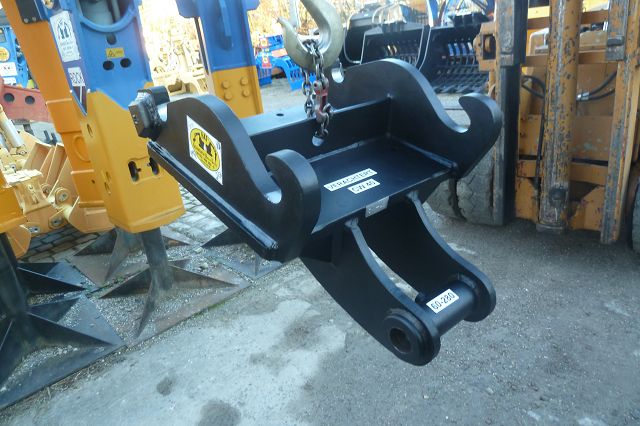 Schnellwechsler-Adapter (SW-Adapter) für Gelenk-Aufnahme Hydraulikgreifer/Ramme/Bohrgerät/Erdbohrer VERACHTERT CW 30/40