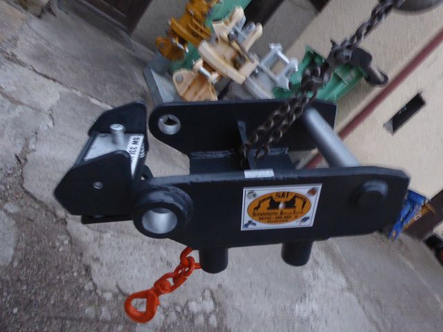Schnellwechsler-Adapterplatte mit Kran-Lasthaken LIEBHERR SW 33 Likufix