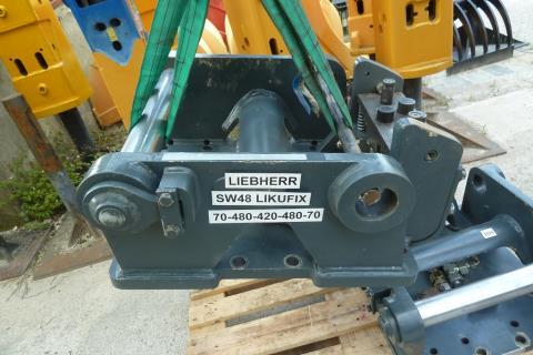 Schnellwechsler-Adapterplatte mit Likufix-Aufnahme, 3 Leitungen (Vorlauf/Rücklauf/Lecköl), gebohrt für Fräse LIEBHERR SW 48 Likufix