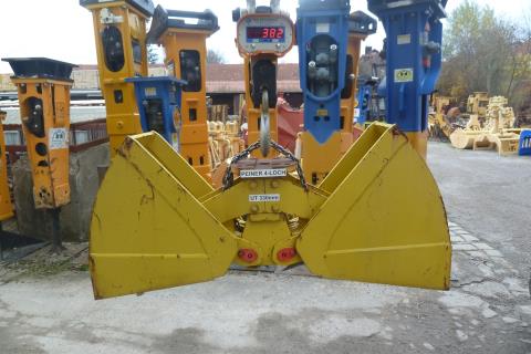 Greifer-Unterteil ART-274-011 – Kranwaage zeigt 382 kg, Etikett PEINER 4-LOCH und UT 330mm