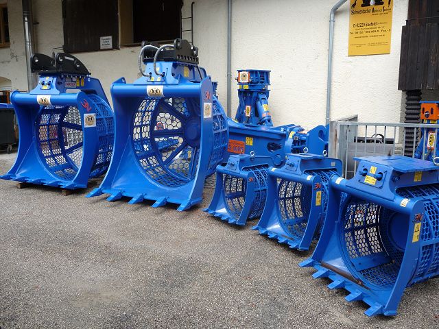 Lagerübersicht LST Equipment – blaue Greifer